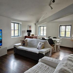 Appartement à 3 Chambres à Coucher