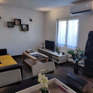 Appartement à 2 Chambres à Coucher