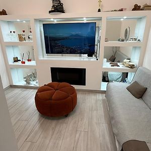 Appartement de Luxe à 2 Chambres à Coucher