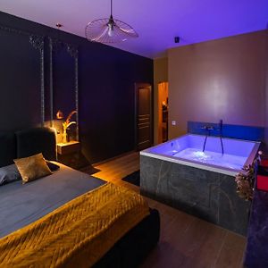 Dreamy Room - Evasion, Balneo & Cinema Prive