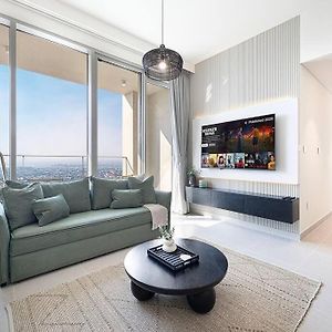 Downtown Sky High Luxury Apartment I City And Sea Views I Opp Dubai Mall Burj Khalifa