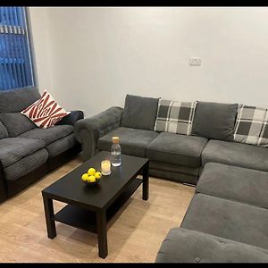Cosy Double Bedroom With Attached Bathroom