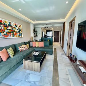 Beachside Apartment - Downtown Terrace & Beach