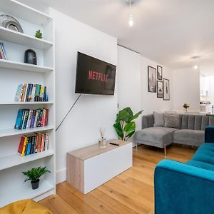 The Deluxe Barbican Duplex