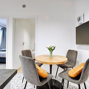 Appartement de Luxe à 2 Chambres à Coucher