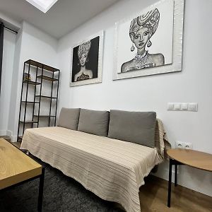 Appartement de Luxe à 2 Chambres à Coucher