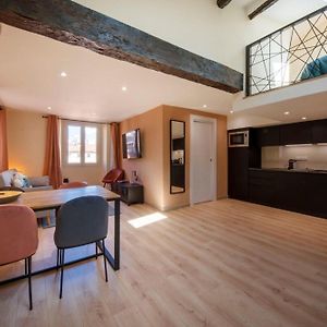 Appartement à 2 Chambres à Coucher