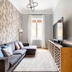 Appartement à 2 Chambres à Coucher