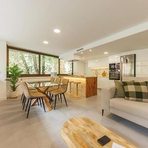 Appartement à 3 Chambres à Coucher