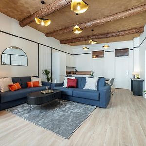 Appartement à 2 Chambres à Coucher