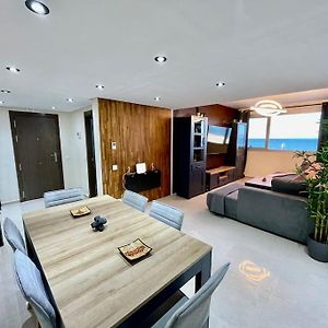 Appartement de Luxe à 2 Chambres à Coucher