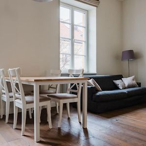 Apartament Miodowa