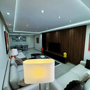 Appartement à 3 Chambres à Coucher
