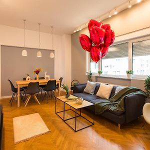 Appartement à 3 Chambres à Coucher