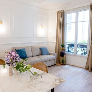 Entire Apartment Central Paris, 3Rd Floor With Elevator