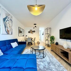 Appartement à 3 Chambres à Coucher