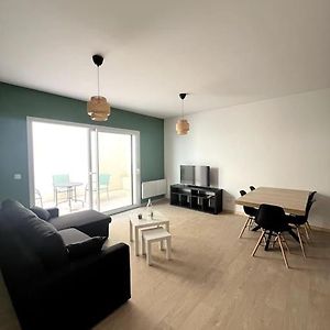 Le Spacieux Et Sa Terrasse