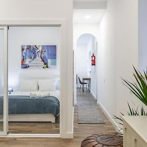 Bright Apartment With Garden