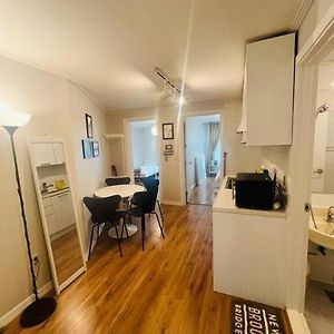 Appartement à 2 Chambres à Coucher