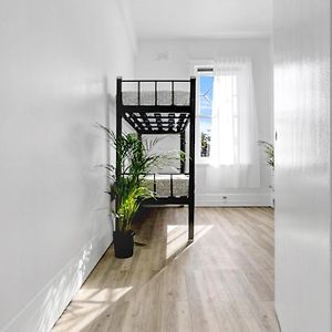 Dormitory Room Mixed