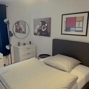 Appartement à 3 Chambres à Coucher
