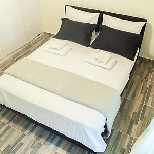 Fiλoξεnia In Gazi- Athens Center Apartment