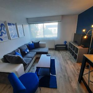 Les Buttes : Apt 2 Prs, 1 Ch : Parking Prive