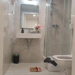 Appartement à 3 Chambres à Coucher