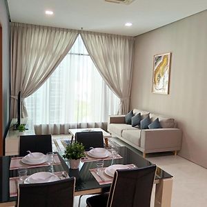 Appartement à 2 Chambres à Coucher
