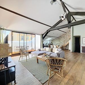 Appartement à 3 Chambres à Coucher