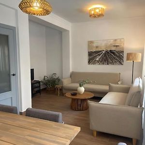 Appartement à 3 Chambres à Coucher