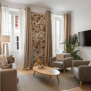Appartement à 3 Chambres à Coucher
