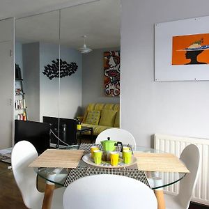 Appartement à 2 Chambres à Coucher