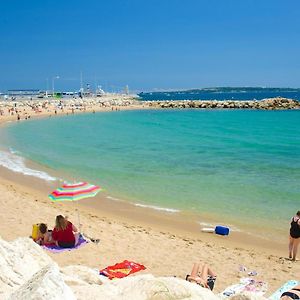 Bright Beautiful Apartment - City Center Cannes