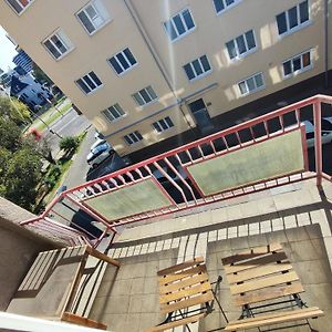 Appartement à 3 Chambres à Coucher