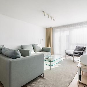 Appartement à 2 Chambres à Coucher