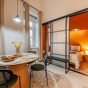 Rose Garden Apartment In Centre For 4
