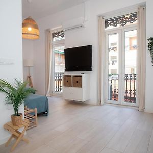 Apartamento Acogedor Frente A Torres De Serrano