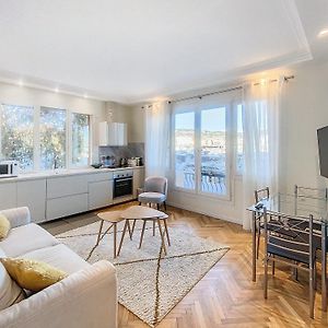 Appartement à 2 Chambres à Coucher