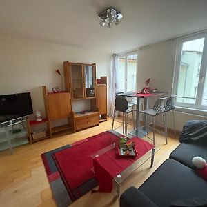 Appartement à 2 Chambres à Coucher