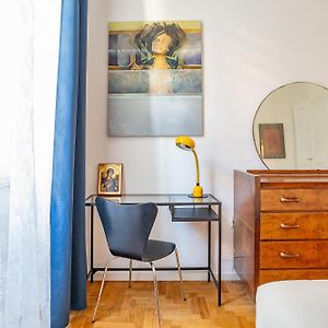 Appartement à 3 Chambres à Coucher