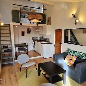 Appartement à 2 Chambres à Coucher