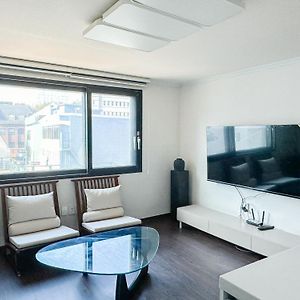 Appartement à 3 Chambres à Coucher