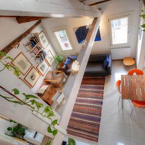 Appartement à 2 Chambres à Coucher