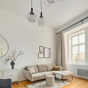 Appartement à 2 Chambres à Coucher