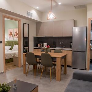Oreades Parthenon Suites