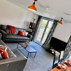 Radiant Homes Central Glasgow 2 Bedrooms 2 Bathrooms Free Parking