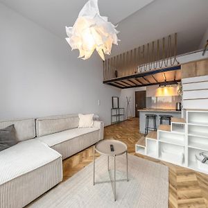 Apollo Luxe, Near Downtown, Private Parking