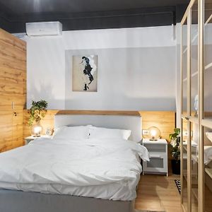 Old Town Cozy Room 321