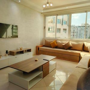 Appartement à 3 Chambres à Coucher